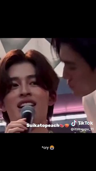 Pond Phuwin Kiss Moments Compilation: Reaction, Events, and Real Kisses