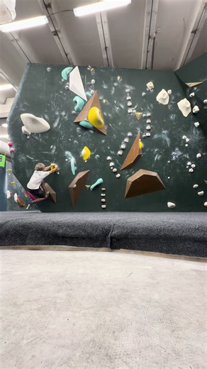 Training dynos for the second bouldering nomination round. No room for mistakes. #bouldering #dyno #climbing #trainingday