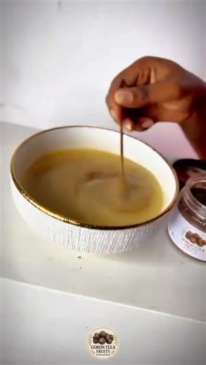 👋Bonjour à tous ! Moi , c’est Lidwine ,et aujourd’hui , je veux vous parler d’un produit naturel qui change la donne : le miel Goron Tula 🍯 Ce miel n’est pas comme les autres - il est 100% pur ,naturel et connu pour ses bienfaits sur l’énergie, la vitalité et le bien être. Je l’utilise personnellement depuis 12 semaines et franchement … les résultats se sentent ! Si vous cherchez un produit naturel, sans additif et surtout efficace, testez le miel Goron Tula Coût :5000fcfa l’unité 300ml 📩Cont