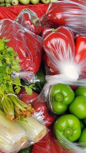 Farmers Market Shopping To Make Fresh, Delicious, Plant-Based Food