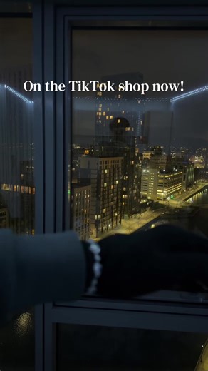 When the bracelets brighter than lights ✨#viral #tiktokshop #seller #shop #jewelry