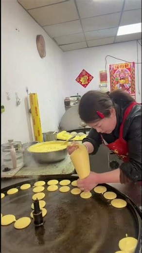 অসাধারণ কৌশলে বিস্কুট বানানোর কৌশল || The amazing technique of making biscuits