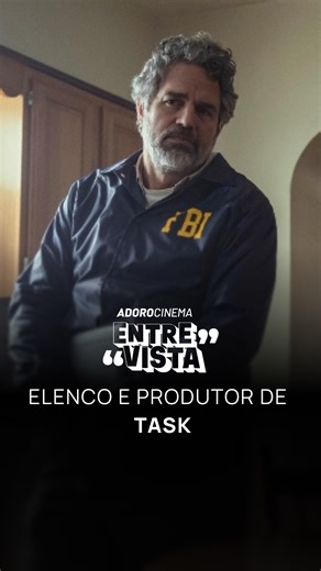 🔥 Já viu TASK no @hbomaxbrasil ? A série mistura suspense e ação em um jogo psicológico onde cada personagem precisa decidir até onde vai pra vencer 👀. Nossa repórter @dicadadoca foi direto pros bastidores e conversou com Emilia Jones, Silvia Dionicio, Fabien Frankel, Alison Oliver e o diretor Jeremiah Zagar sobre o primeiro encontro deles, segredos de gravação e muito mais. Spoiler: a entrevista tá INCRÍVEL! ✨🎬 #AdoroCinema | AdoroCinema