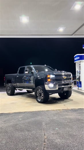 The Ultimate Duramax Truck: Smooth as Glass Performance