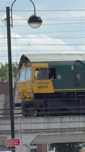 SmartLogistics: Transforming Global Freight Efficiency