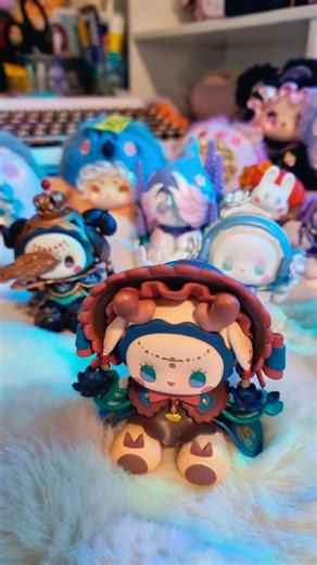 Najmeh. Lab on Instagram‎: "Unboxing the attractive package to discover Emma's Secret Forest fragrance😍👌🏻🥹 ✅8stock Embark on a journey centered on fragrance and discover memories sealed deep within the forest. Legends tell of Emma, ​​a mysterious perfume spirit, who roams the forest, preserving precious memories in unique scents. Oh my god, they are so cute, I love them.😍🥹❤ @luckyemma_global آنباکس جذاب پکیج 8عددی کشف عطر جنگل مخفی اِما😍👌🏻 سفری با محوریت عطر را آغاز کنید و خاطراتی را که