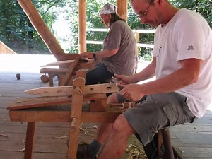 GATE HURDLE MAKING COURSE Saturday 3rd October 2020 £85 Learn traditional wood carving techniques to make your own sweet chestnut gate hurdle. Using a shavehorse and other traditional hand tools including drawknife, twybil, brace, side axe and hammer, you will learn to create your own hurdles, which you will take home with you. Your hurdles can be used as a gate opening, part of a fence or simply to add decoration and structure to your garden. There are just 6 participants on this course and it 