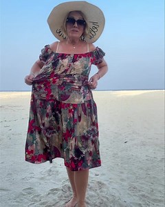 4 comments | Check out all the different prints we’ve got in the magic dresses www.susiesboutique.co.uk | Susie's Boutique | Facebook