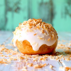 Coconut Cream Donuts Full recipe: http://taste.md/1qKbN7l by The Scran Line | Sugar Fix