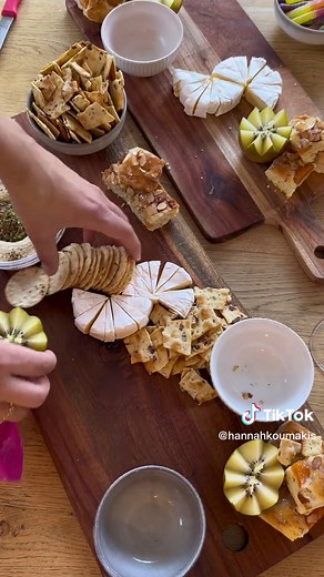Step by Step Grazing Table Tutorial