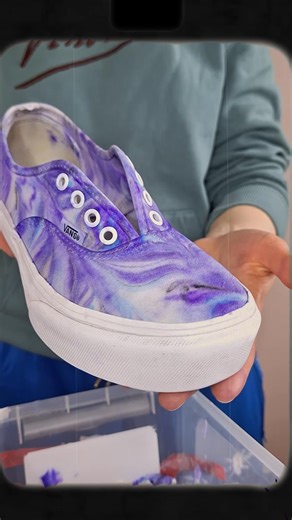 Shall I do a Tutorial on this one?! ⤵️😱✨️ #customsneakers #vans #paintingtutorial #sneakerart