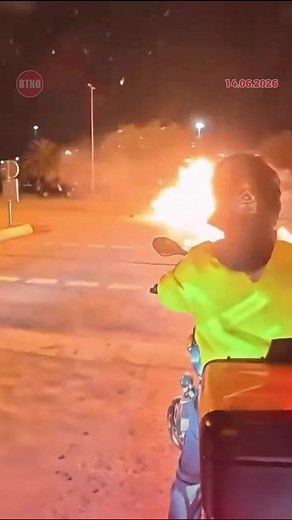 Bugün Türkiye’de Neler Oldu? 14 Haziran 2026 Maltepe Sahil Yolu’nda kask kamerasına yansıyan kazada iki araç çarpıştı, araçlardan biri alev aldı. Muğla'da KADES ihbarına giden polisimiz, açılan ateş sonucu şehit oldu. Şehit düşen polisimiz Tayfun Baş'ın 15 gün önce baba olduğu öğrenildi. İstanbul'da 2 yıllık kanser savaşını kazanan 9 yaşındaki Almira için binlerce balon gökyüzüne bırakıldı. Jandarma Teşkilatı, 187 yaşına girdi. A Milli Futbol Takımımız, 24 yıl aradan sonra yeniden Dünya Kupası s