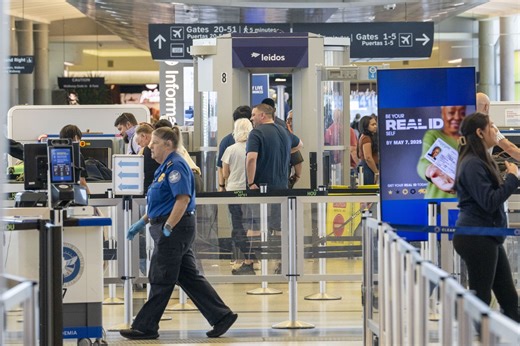 IAH TSA delay updates: How early should you arrive to the airport?