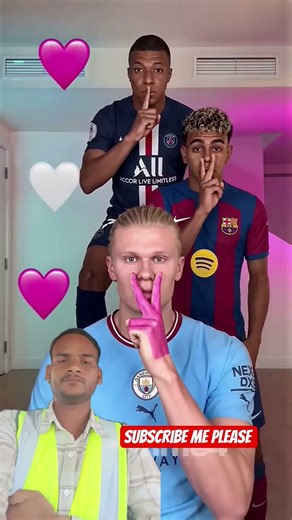 Finger nose challenge with Yamal by Haaland #haaland #mbappe #shorts #football