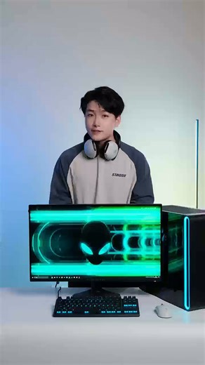 玩《幸福工厂》，揭秘外星人AW2725QF的黑科技