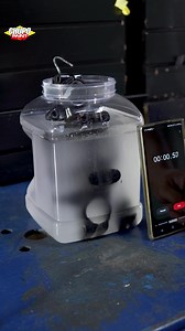 🔹 ¿Qué es? DESPINTOSIN 5000 es un poderoso removedor de pintura de base solvente, especialmente diseñado para eliminar pinturas curadas químicamente y electrostáticas, tanto líquidas como en polvo. Perfecto para inmersión. 🔹 ¿Por qué elegir DESPINTOSIN 5000? ⚡ Alta efectividad: Remueve pinturas curadas, ya sea en polvo o líquidas, en tiempo récord. 🔥 No disuelve, solo desprende: DESPINTOSIN actúa directamente en la unión entre el metal y la pintura sin disolverla. 👌 Seguro y eficiente: Ideal