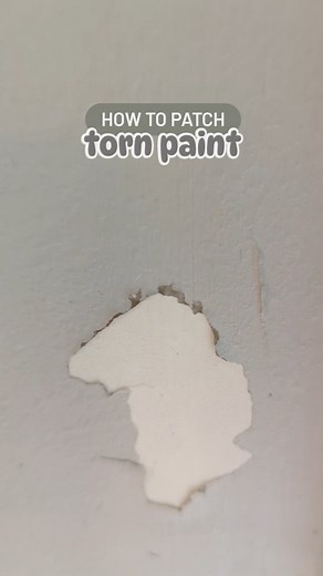 Meg | homeowner tips and DIYs on Instagram: "Who hasn't been betrayed by a command strip? 🫠 A proper patch is a multi step process. There are some steps where you can save time like using a quick dry joint compound and using a fan to speed up the drying time. But a seamless, long lasting latch takes time. That being said, let's go patch!! 🛠️ TOOLS AND SUPPLIES 🛠️ -knife wider than the patch diameter -joint compound (all purpose or easy sand) I used @usgcorp all purpose -shellac based primer (