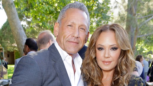 After Leah Remini and Angelo Pagán divorced following over 20 years of marriage, the ‘King of Queens’ actress revealed more insight into their decision. bit.ly/43v45mX | E! News