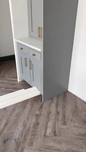Karndean Van Gogh Distressed Oak VGW82T installation #karndeanflooring #londonflooring