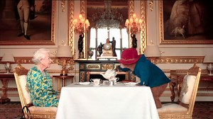 Jubilee concert: Queen has tea with Paddington Bear