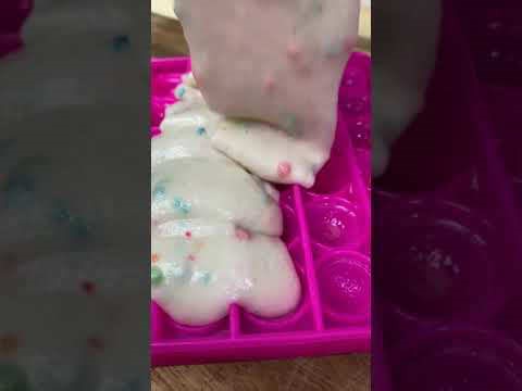 Baking a cake using Pop-It mold