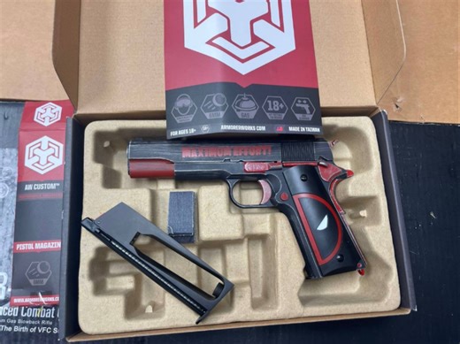 AW CUSTOM M1911 NE2201 WE系统 全金属 GAS 加购co2夹 wargame发射器 炫酷死侍造型 6mm