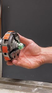 Cómo convertir un dado de juego 🎲 en un pomo decorativo 🎛️ | Acertijos en 7 segundos