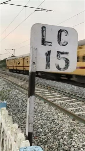 Golgumbaz with WDP-4 twins : 2020 #indianrailways #wdp4 #20021 #20035 #swr #16535 #golgumbaz #hubli