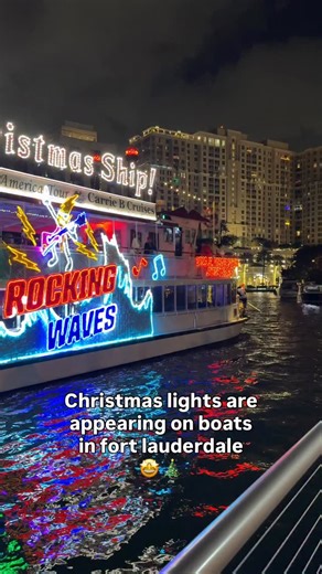 Christmas lights are appearing on boats in Fort Lauderdale 🤩🎄 📍New River, Fort Lauderdale This boat is a tour boat from Carrie B Cruises! It looks amazing, we’ll see boats look like this during the parade on 12/13 in fort lauderdale! #fortlauderdale #ftlauderdale #ftl | The Broward Scene
