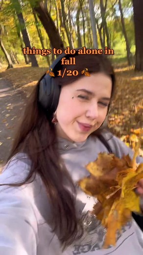 DIY Leaf Roses: Fall Crafting Ideas