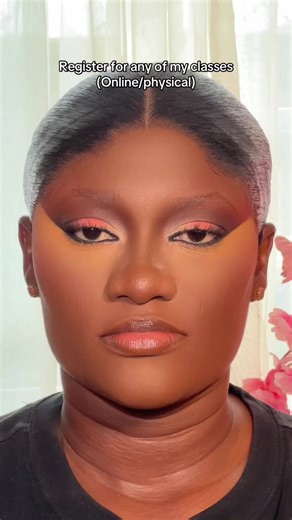 Change your eye game with this eyelift tutorial ‼️‼️ I’m officially announcing the 4th edition of my online makeup class, a class I host every year, and it’s designed to be both beginner and upgrade friendly. If you struggle with your lighting and video editing, this class is also for you. So if you’re good at makeup but you’re not getting clients, tired of watching others get booked while you’re not, I’ll break down how to position yourself, attract the right clients, and turn your skills into 