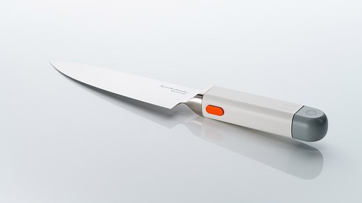 "World's first ultrasonic chef's knife" vibrates for easier chopping