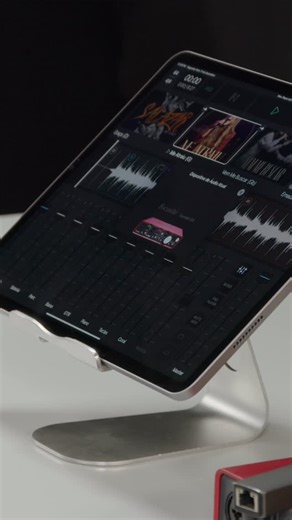 MultiTracks.com.br on Instagram: "🎛️ Dá pra conectar uma interface de áudio e mandar várias saídas diferentes pra mesa de som? Claro que dá! Com o Playback, click, guias e tracks vão separados, dando controle total pra equipe de som e mix perfeita no fone da banda. Playback é o jeito mais simples e poderoso de rodar MultiTracks na sua igreja."