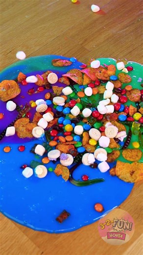 Unmasking the Genius Behind This Hilarious Face Cover! 😂🎭