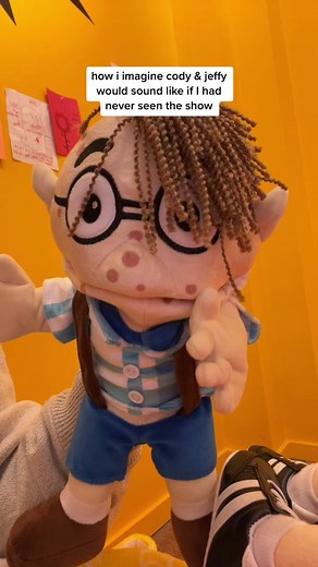 Ordering a Chicken Burger with Rooster Sauce | SML Animation