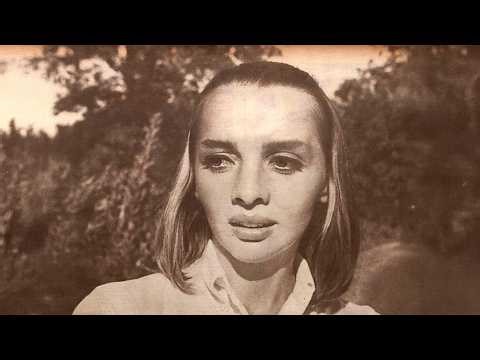 5 Unexplained "People" Who Looked Human... But Weren't