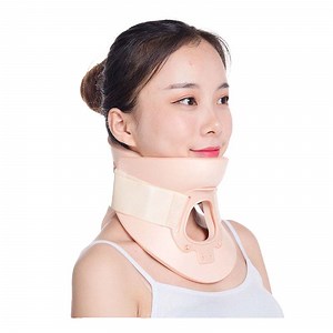 [Hot Item] Adult-Friendly Soft Foam Neck Brace for Recovery Needs