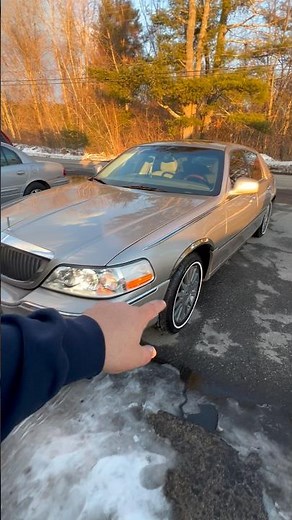 😍One of just 89 ever built! 2003 Lincoln Town Car Limited #lincolntowncar #pantherplatform