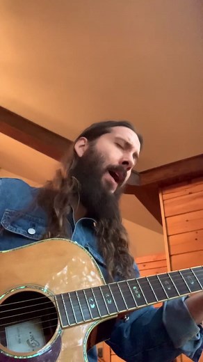 Soulful Acoustic Cover of Wayfaring Stranger by Female Singer