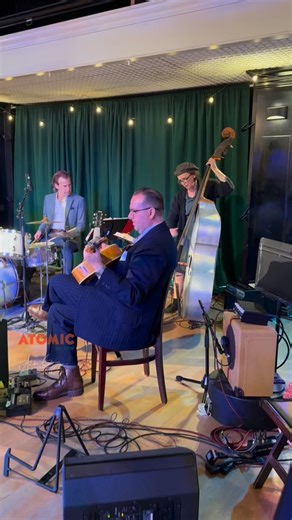 Dancing to live music with Jonathan Stout and his Campus Five feat Hilary Alexander. 10/7/25 @campusfive 🎥 @dance.frames #livemusic #dance #lindyhop #swingdance #atomicballroom | Atomic Ballroom