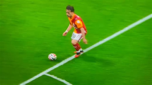 Fans in many countries complaining about VAR. ❌Meanwhile in Turkey: