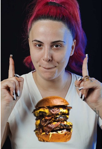 ბურგერის ტუტორიალი 😅🍔♥️ Camera/edit @Stepan Chuprunov #ziziamiranashvili #georgia🇬🇪 #burger #fastfood #makeup