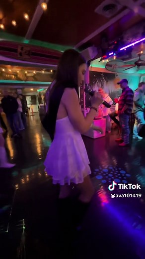 Line Dance Tutorial: Grapevine Steps Made Easy