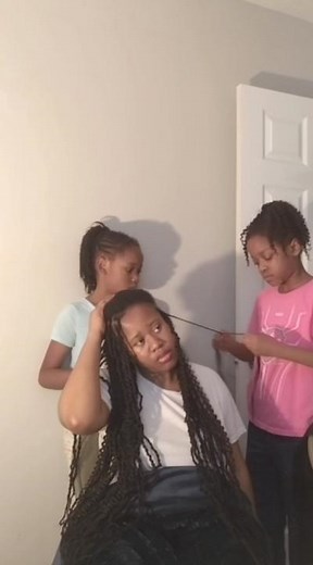 letting my 7 & 9 year old Do my hair . . . . #Shorts #Hair #islandtwist #Kidhairbraider