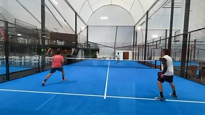 ¡Buen miércoles a todos! Terminando la reta de pádel, dándole fuerte desde temprano. ¡Vamos con toda la energía, siempre para adelante! 🎾😎 | Alejandro Moreno Cárdenas