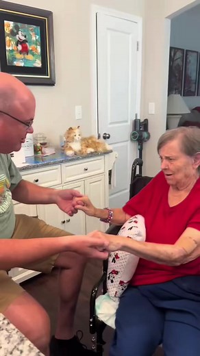 Carrots and my blood sugar. How do they affect my glucose levels ##insulinresistance##bloodsugar##prediabetes##glucose##carrot##insulinresistant1 | Parents & Son