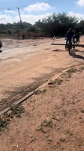 Abnormal load with escort | SA long-distance truckers