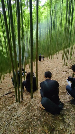 🎋 ONE PHOTO. THREE GENERATIONS. A VANISHING WORLD.