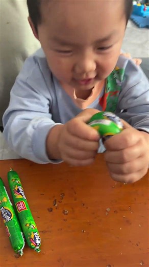 Pierce the ham with a toothpick#funny