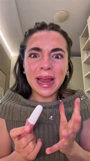 Pov: non vorresti mai essere l’amica di Anna Karenina e Aleksej Aleksandrovič Karenin🙃✌🏻💋